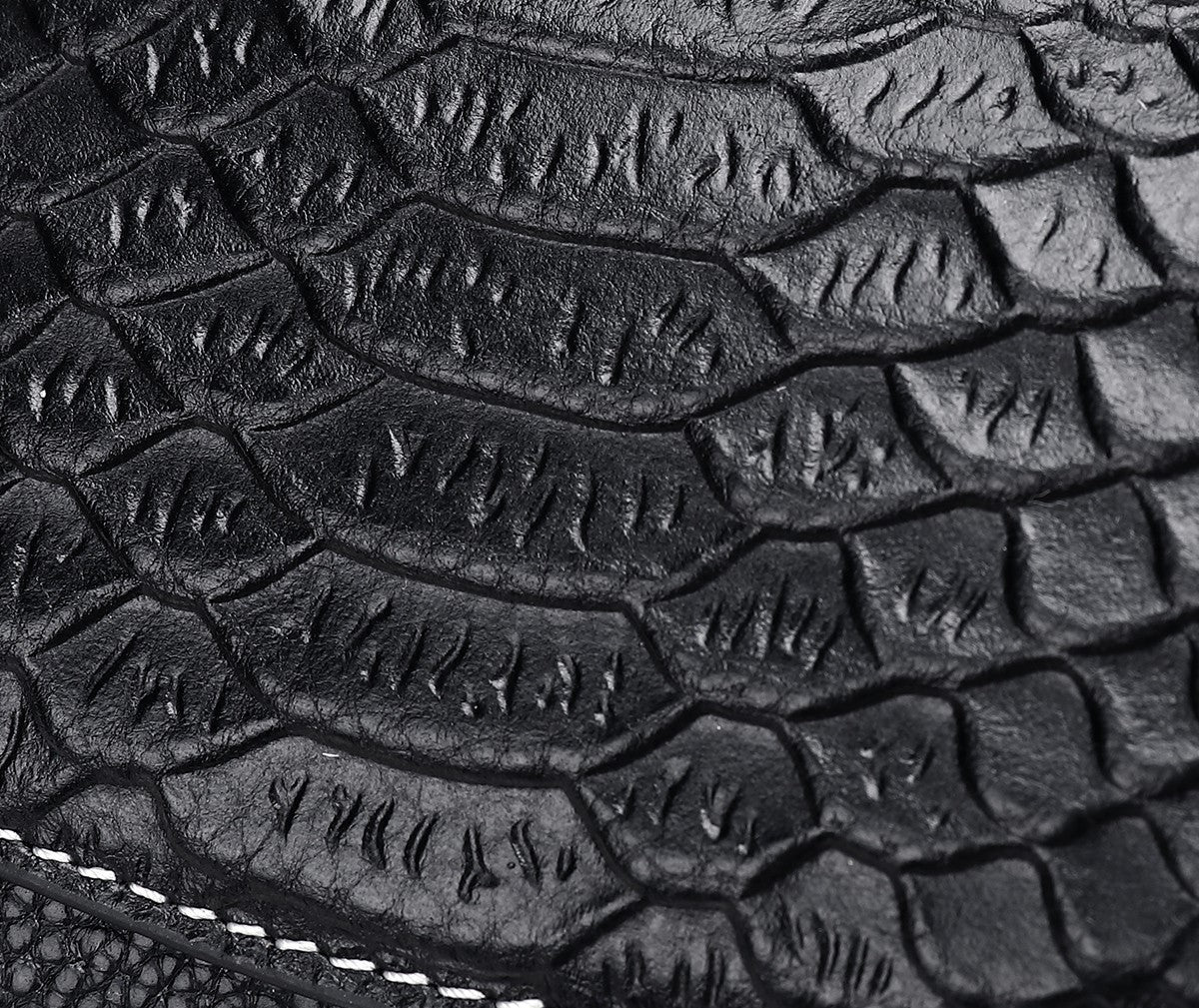 Chelsea Crossbody Bag - LuxeVine London