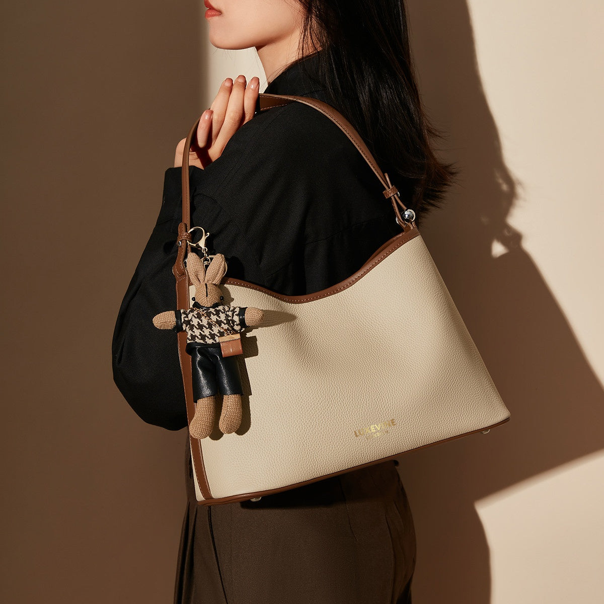 The Illford Shoulder Bag - LuxeVine London